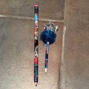 Frozen Themed Kids extra long Pencil and Pen Set - Blue